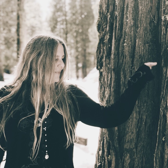 Meet your Posher, Nancy - Picture 1 of 1